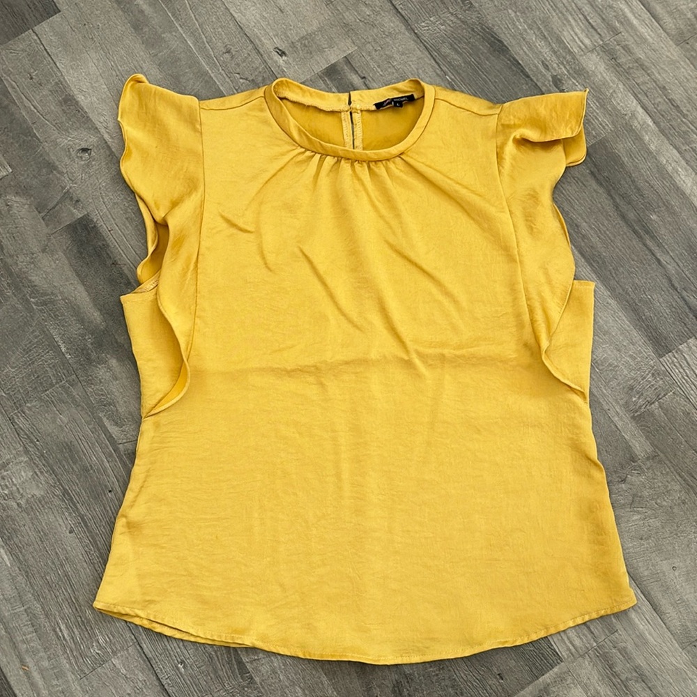 Michel Women's Blouse Top Round Neck,  Ruffle Short Sleeve.Large